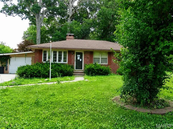 230 Timber Ln, East Alton, IL 62024