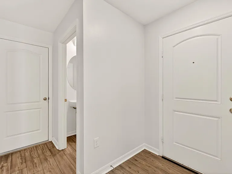 1604 Wynford Cir — Photo 5