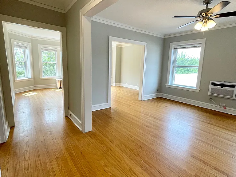 7013 N Ridge Blvd #3 — Photo 6