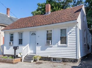 31 W 9th St, Lowell, MA 01850