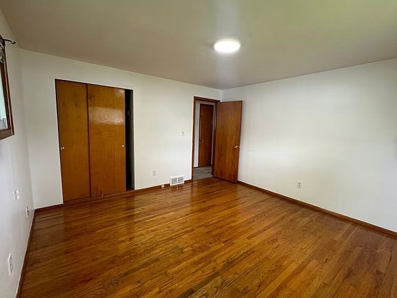 2nd image of 4558 Effie Rd