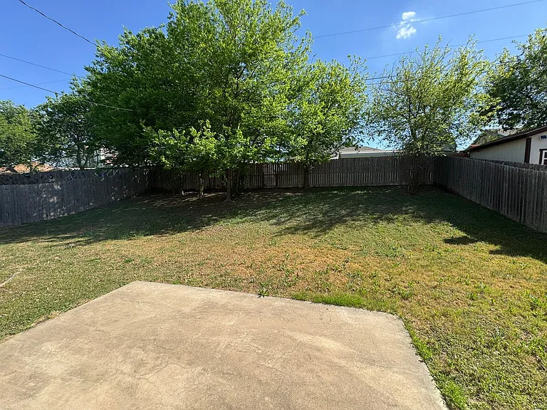 4806 Greenlee Dr — Photo 28