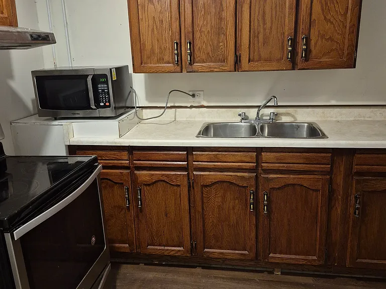 353 Brownridge Dr #LOWER — Photo 14