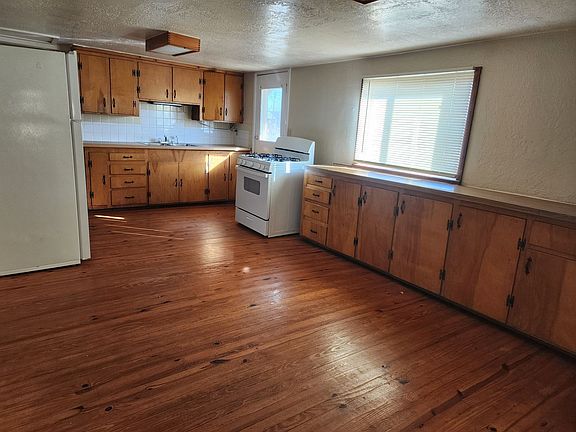 5th image of 1206 N Abilene Ave