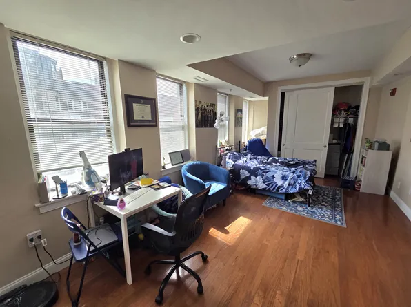 75 Hancock St APT 3, Cambridge, MA 02139