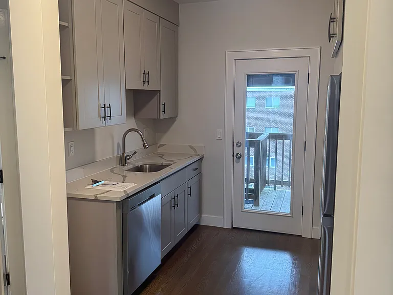 45-47 Clement Ave #1 — Photo 7