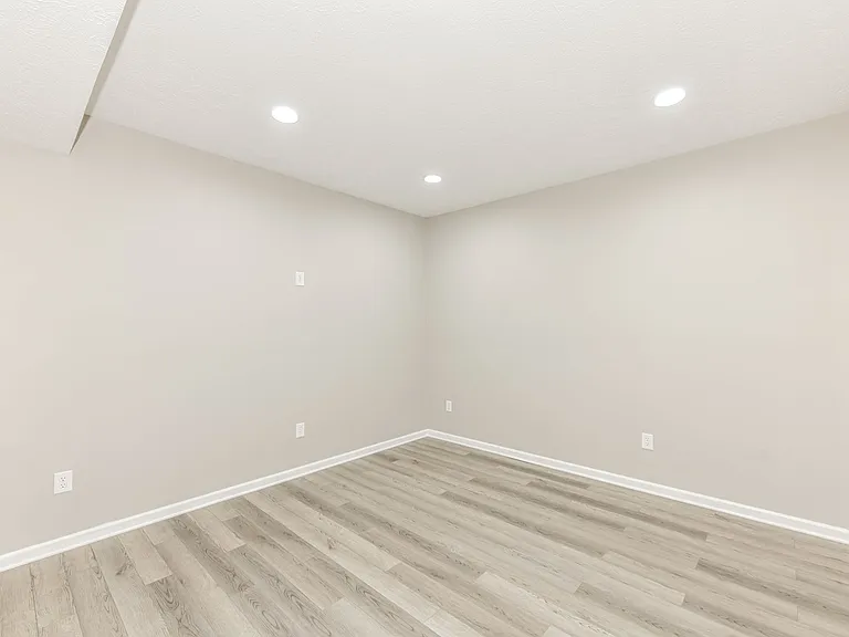 9818 Gallop Ln — Photo 7