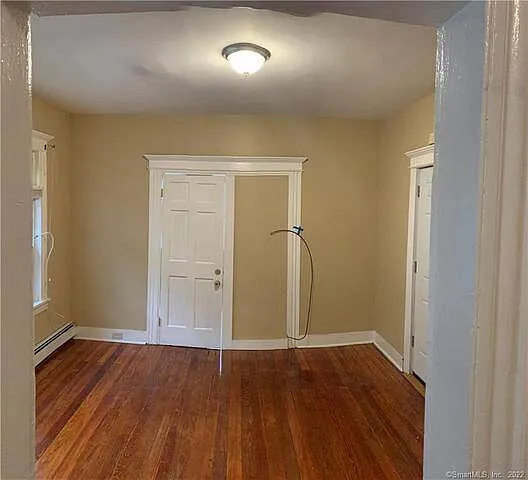 2 bed, 1.0 bath, $1,850 — Photo 2