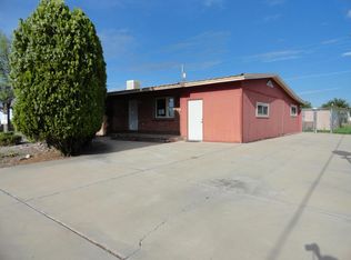 211 3rd St, Huachuca City, AZ 85616