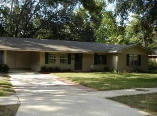 2742 Carmen Dr, Baton Rouge, LA 70809