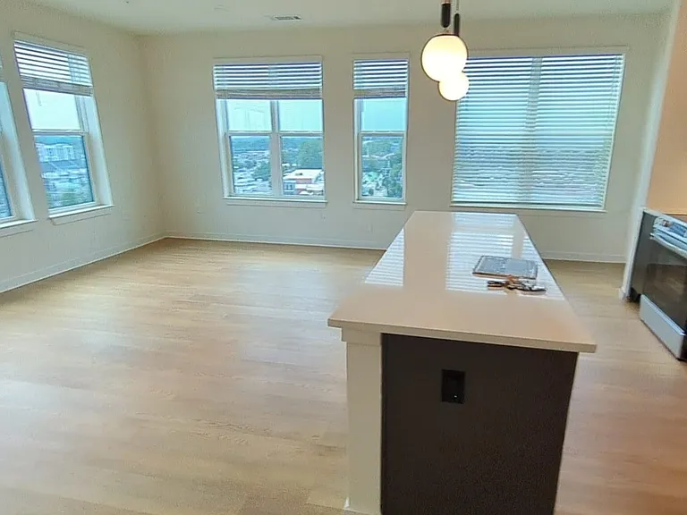 3304 South Blvd #811 — Photo 3