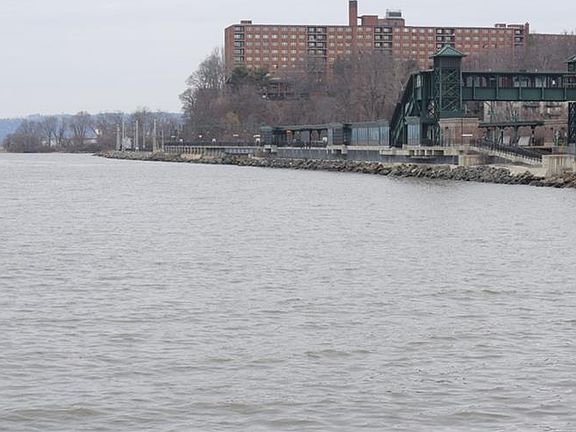 3rd image of 512 Kemeys Cove Ave