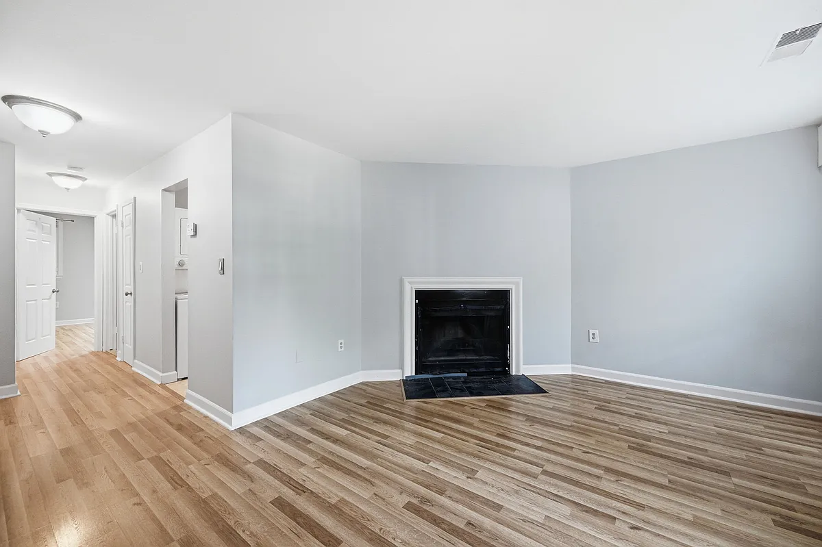 Building Photo - 1211 Potomac Ave SE #B