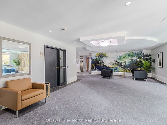5th image of 429 Somerset St W #507