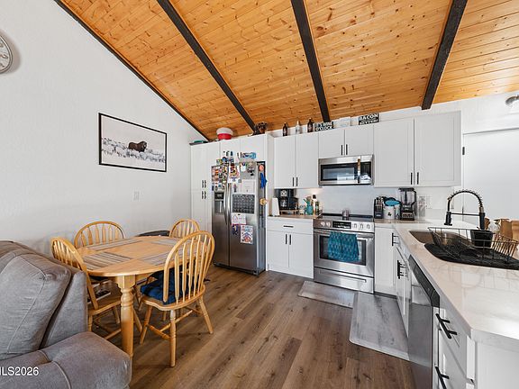 5th image of 21 Castle Way
