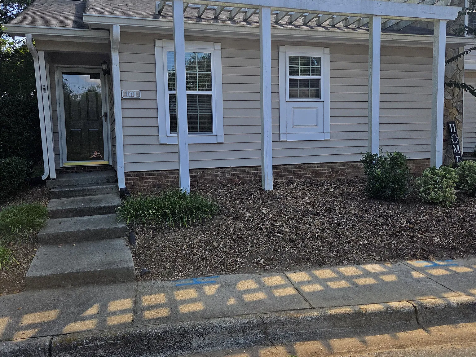 1 bed, 796 sqft, $1,600 — Photo 1