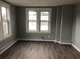 635 Fall River Ave