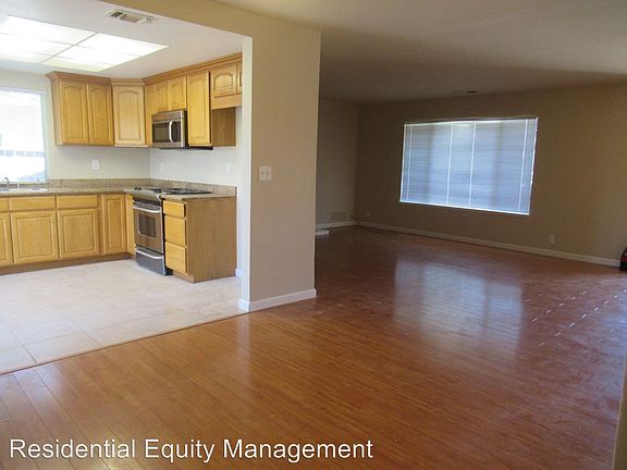 4th image of 7691 Maralee Way