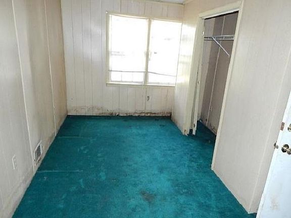 4th image of 7506 Divaldi St