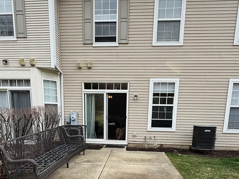 2554 Evergreen Cir #2554 — Photo 14