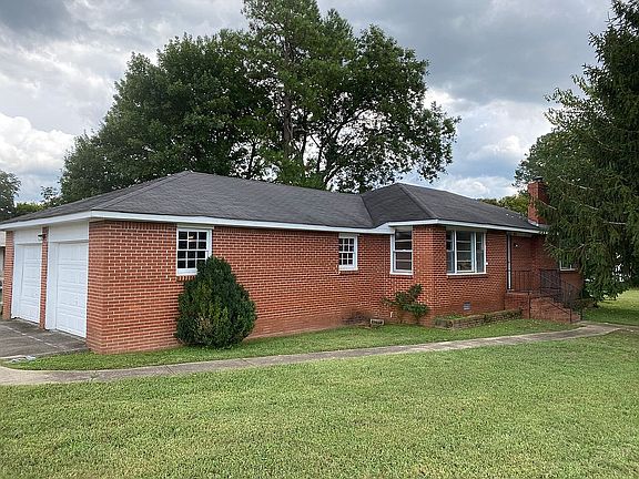 3rd image of 1028 Council St