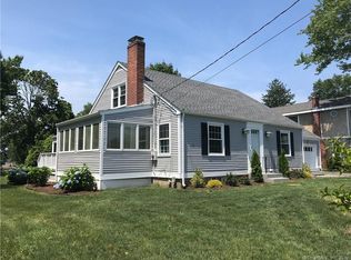 11 Dorr St, Branford, CT 06405