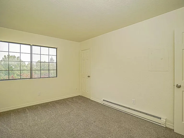 495 Chestnut St #20 — Photo 14