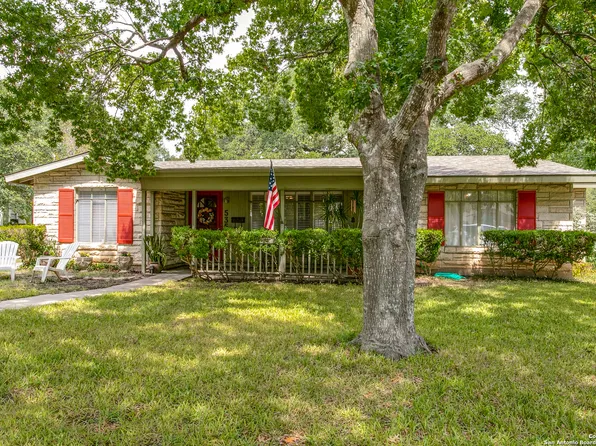 535 WOODCREST DR, San Antonio, TX 78209