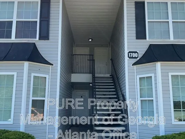 1700-1706 Stonehaven Cir, Cartersville, GA 30121