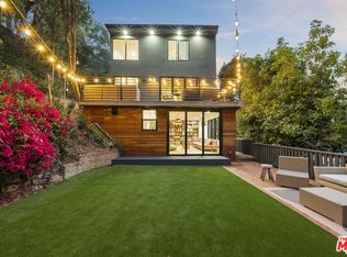 12220 Benmore Ter, Los Angeles, CA 90049