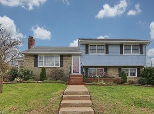 14 Grandview Ave, Somerset, NJ 08873