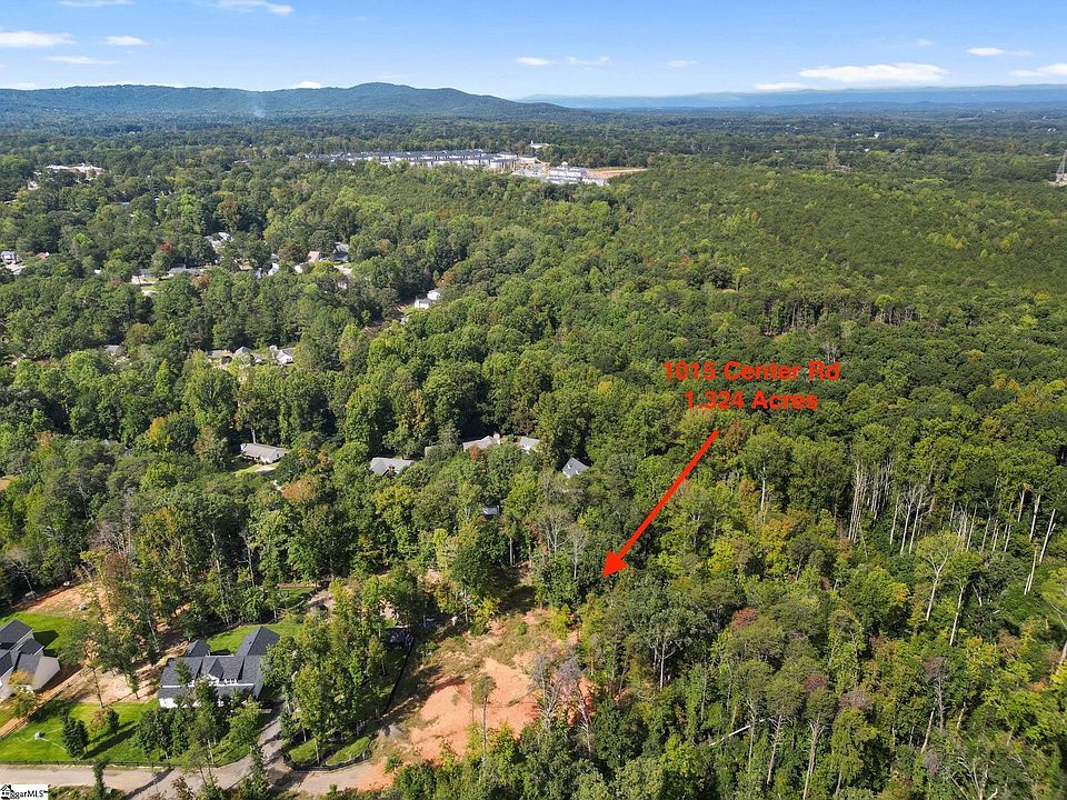 1st image of 1015 Center Rd