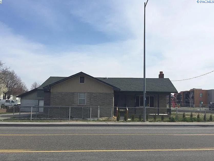 1st image of 408 N Volland St