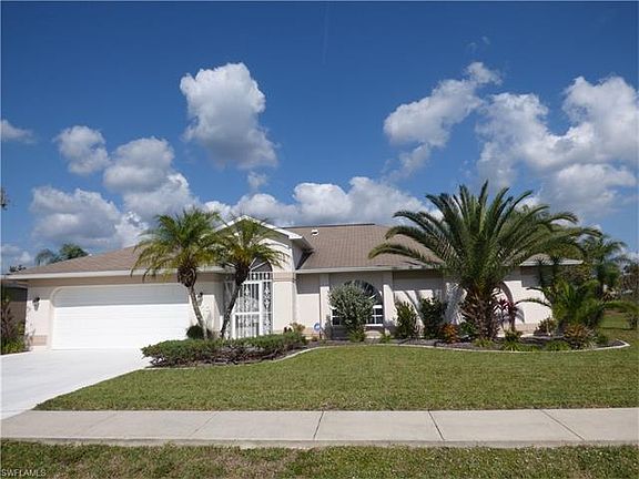 2nd image of 595 Genevieve Dr