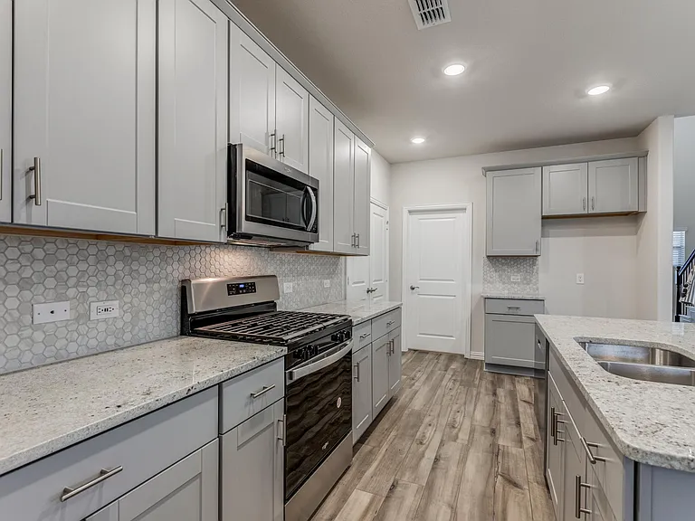 5011 Bellhurst Dr — Photo 11