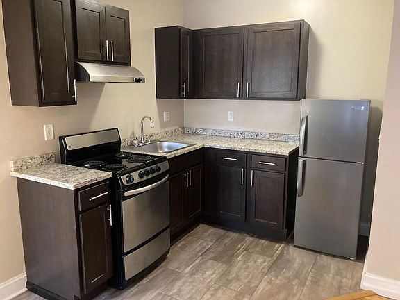 2nd image of 409 Stolp Ave #307