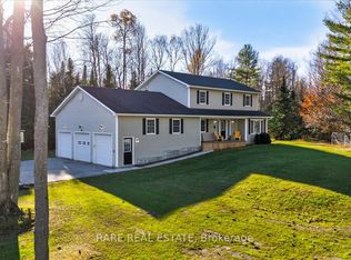 14 Bronze Bird Cres, Clearview, ON L0M1N0