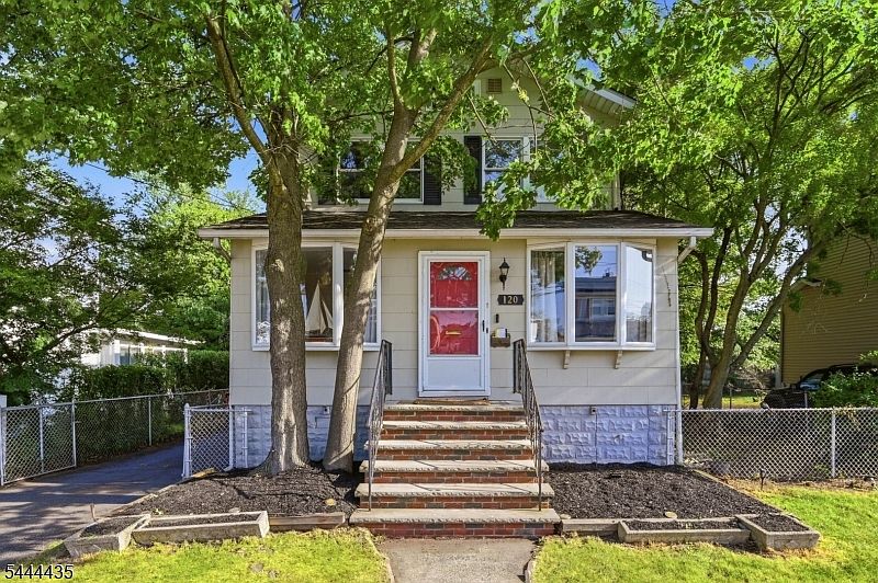 1st image of 120 E Johnson Ave
