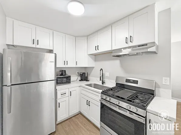 49th St (Units 1-8)