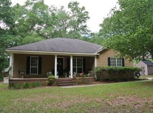 108 Southill Dr, Leesburg, GA 31763