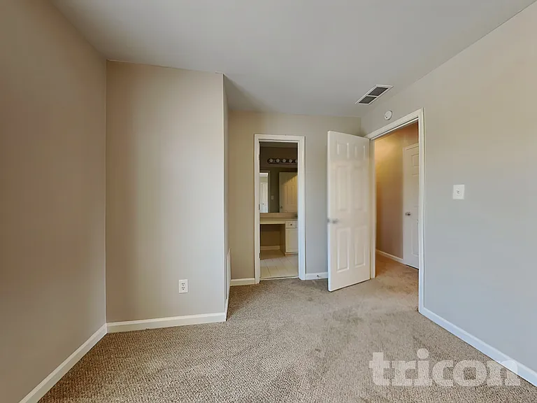 1101 Cameron Rd — Photo 14