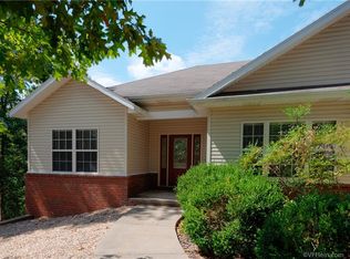 24 Penrith Dr, Bella Vista, AR 72714