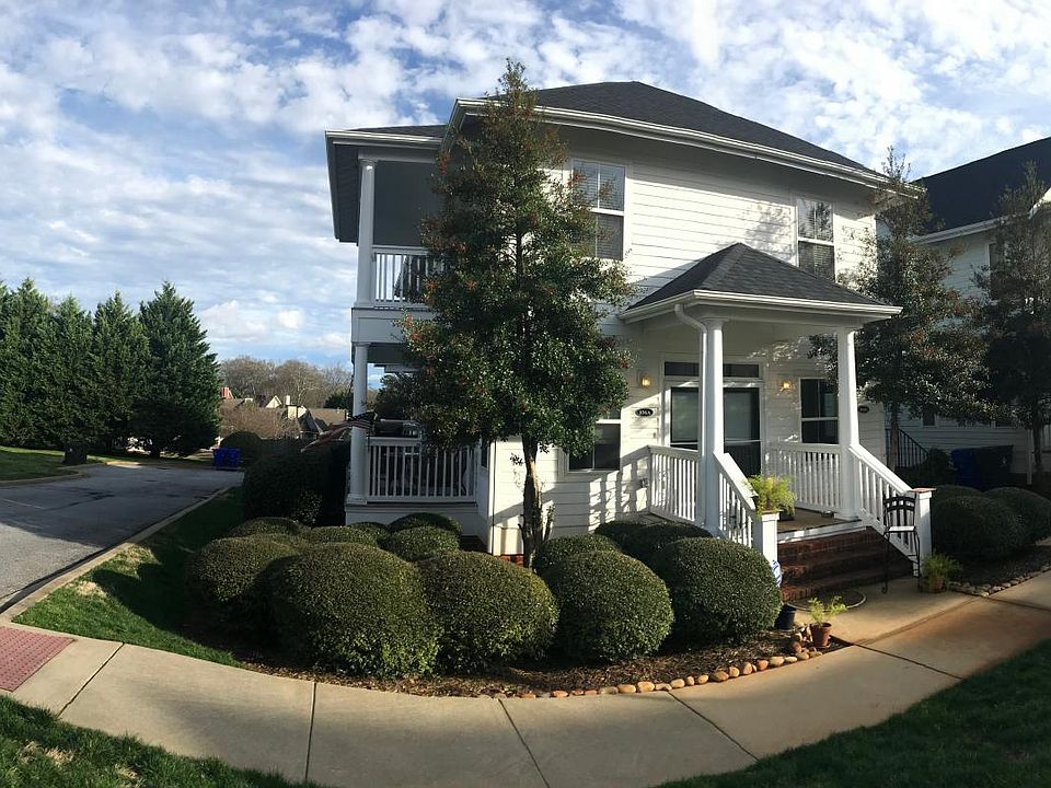 Outside view - Unit on 2nd floor