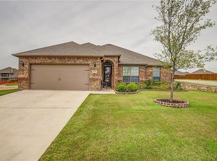 3401 Meadow Ridge Dr, Midlothian, TX 76065
