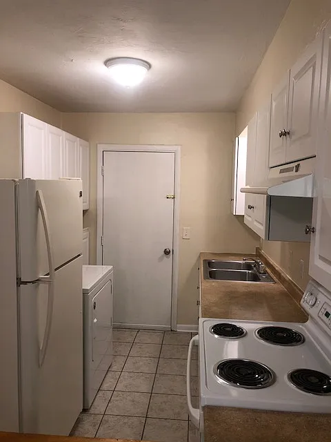 2 bed, 721 sqft, $1,050 — Photo 4