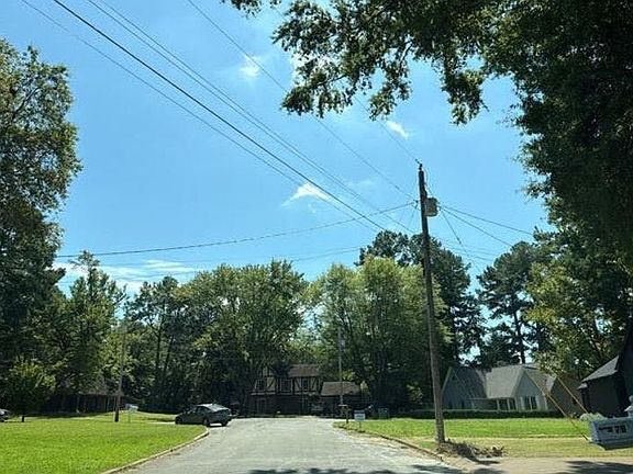 4th image of 11 Windy Hill Rd