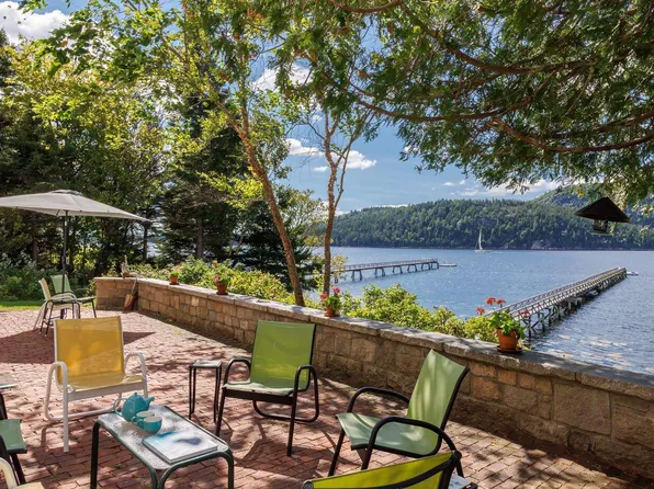 62 Sargeant Drive, Mount Desert, ME 04662