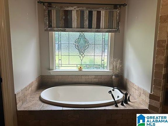 5th image of 5874 High Forest Dr
