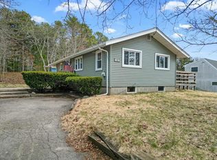 12 Wind Rose Ln, Plymouth, MA 02360