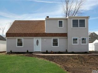 74 Spring Ln, Levittown, NY 11756